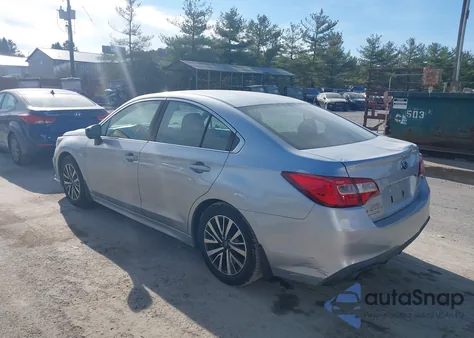 2018 Subaru Legacy 2.5I из США, поврежденный, VIN 4S3BNAB64J3017160